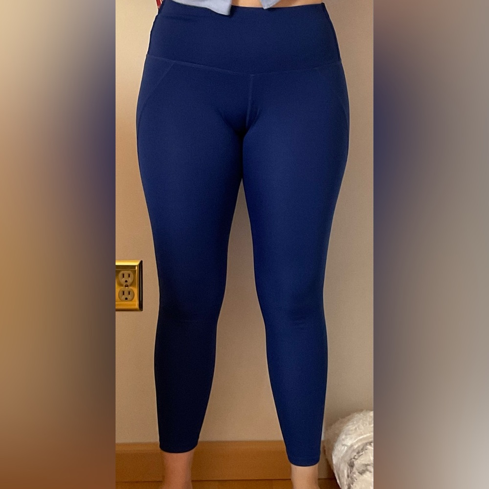 Blue leggings